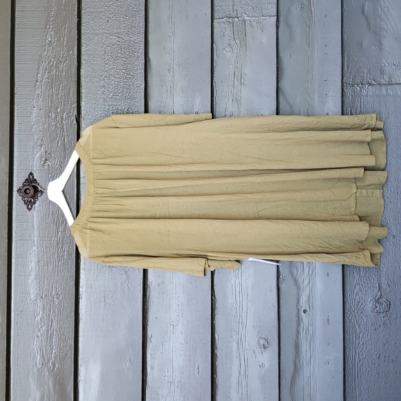 052 NWT ROAMAN'S Short-Sleeve Angelina Tunic Olive sz 36W Women's Plus Top - Picture 3 of 7